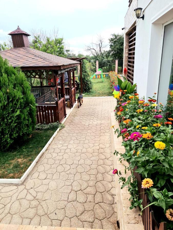 Nobless Villa Mereni  Экстерьер фото