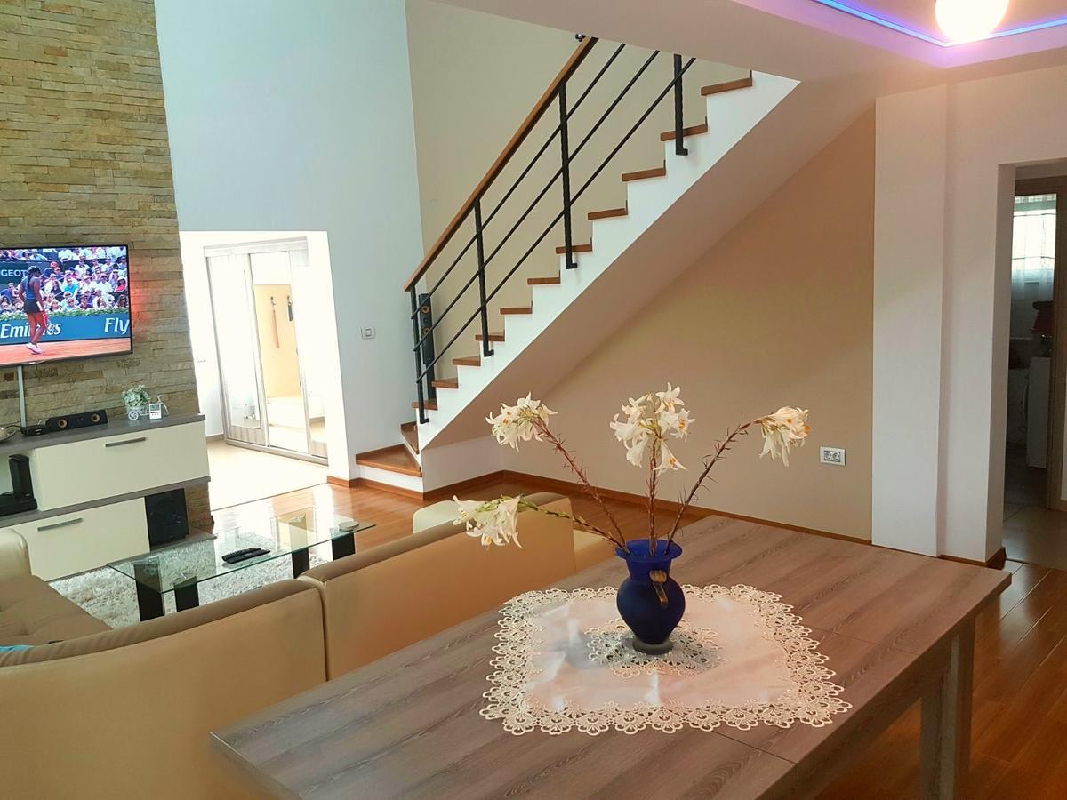 Nobless Villa Mereni  Экстерьер фото